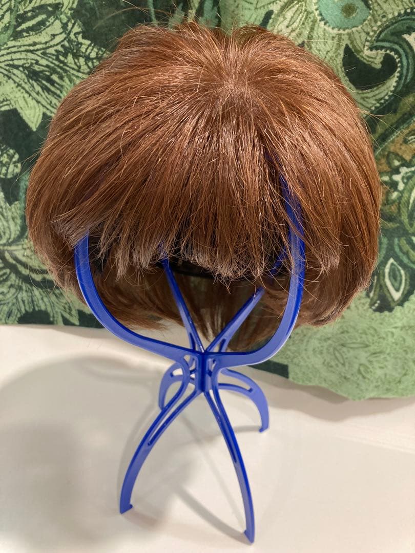 ☆美品☆耐熱人毛MIX☆八分スキン付き☆ショートウィッグ ☆栗色☆明るいカラー☆