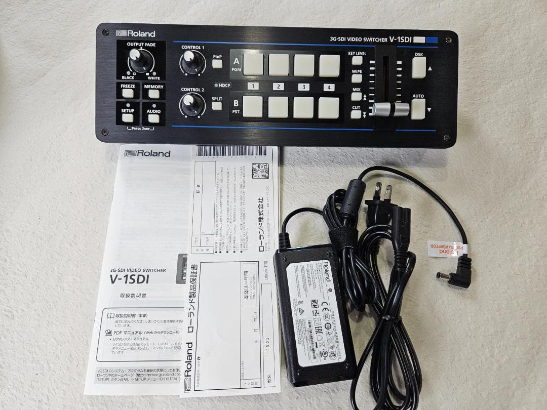 Roland V1-SDI ＋ Blackmagic SDI/HDMI 3個