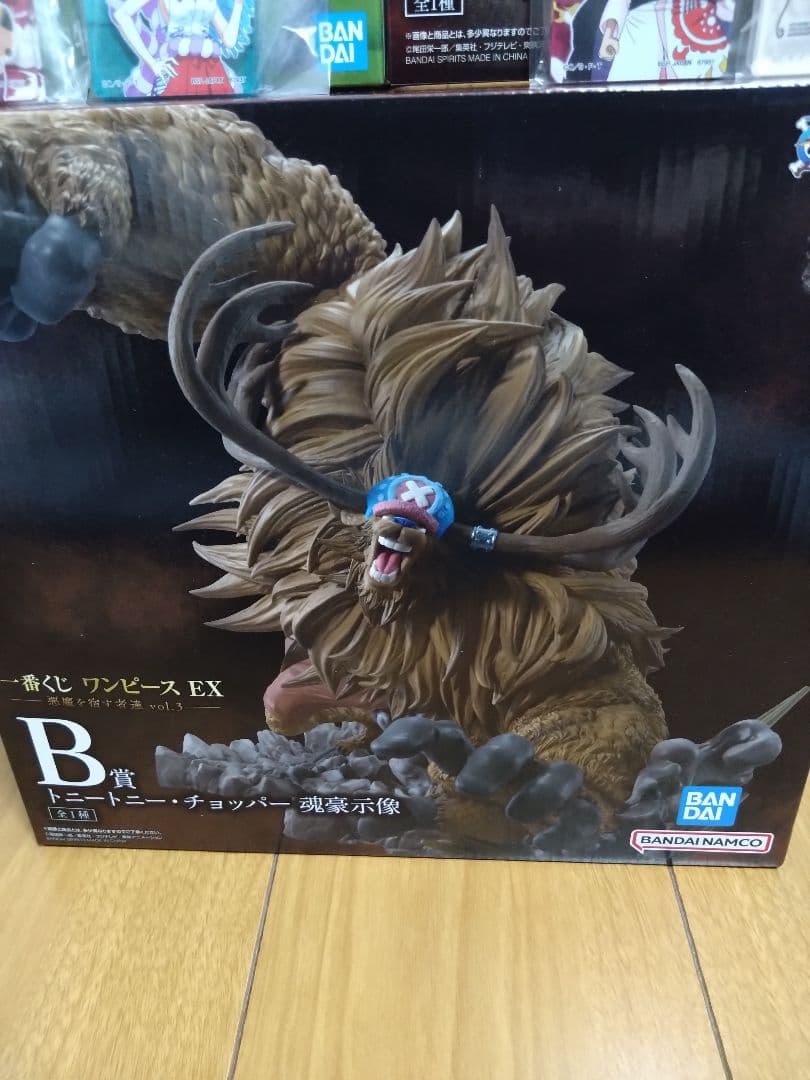一番くじ ワンピース B賞 チョッパー　E賞 四角なのに死角無し　キング魂豪示像