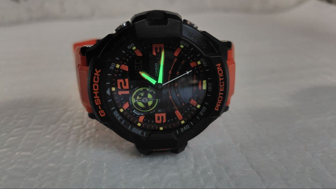 美品 G-SHOCK GA-1000 グラビティマスター アナデジ オレンジ