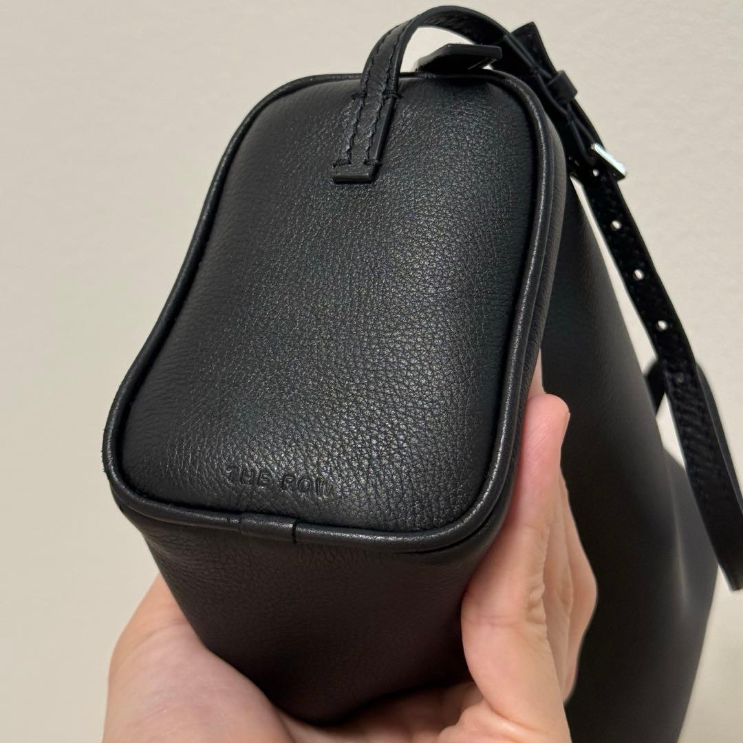 THE ROW 90’s BAG ブラック