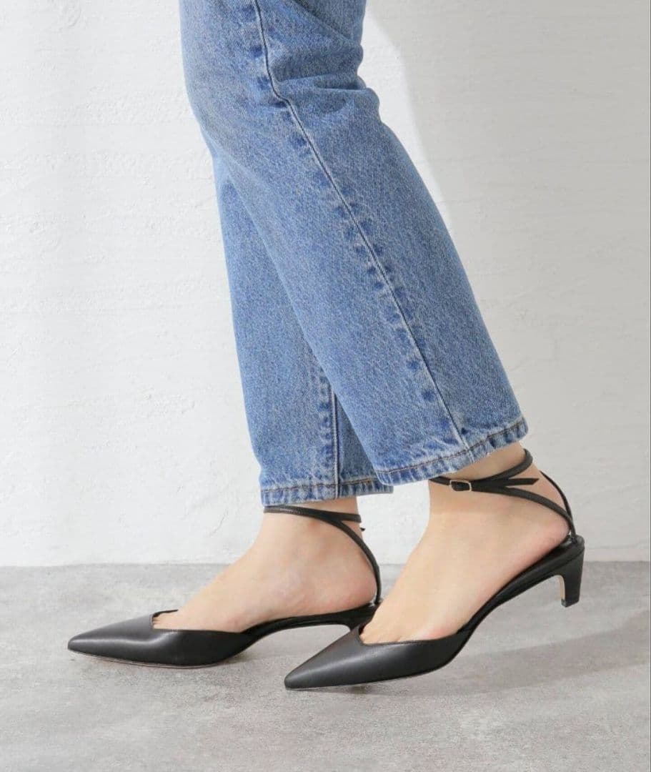 【いぬねこ】【NOBLE】BRENTELL 別注ストラップヒール