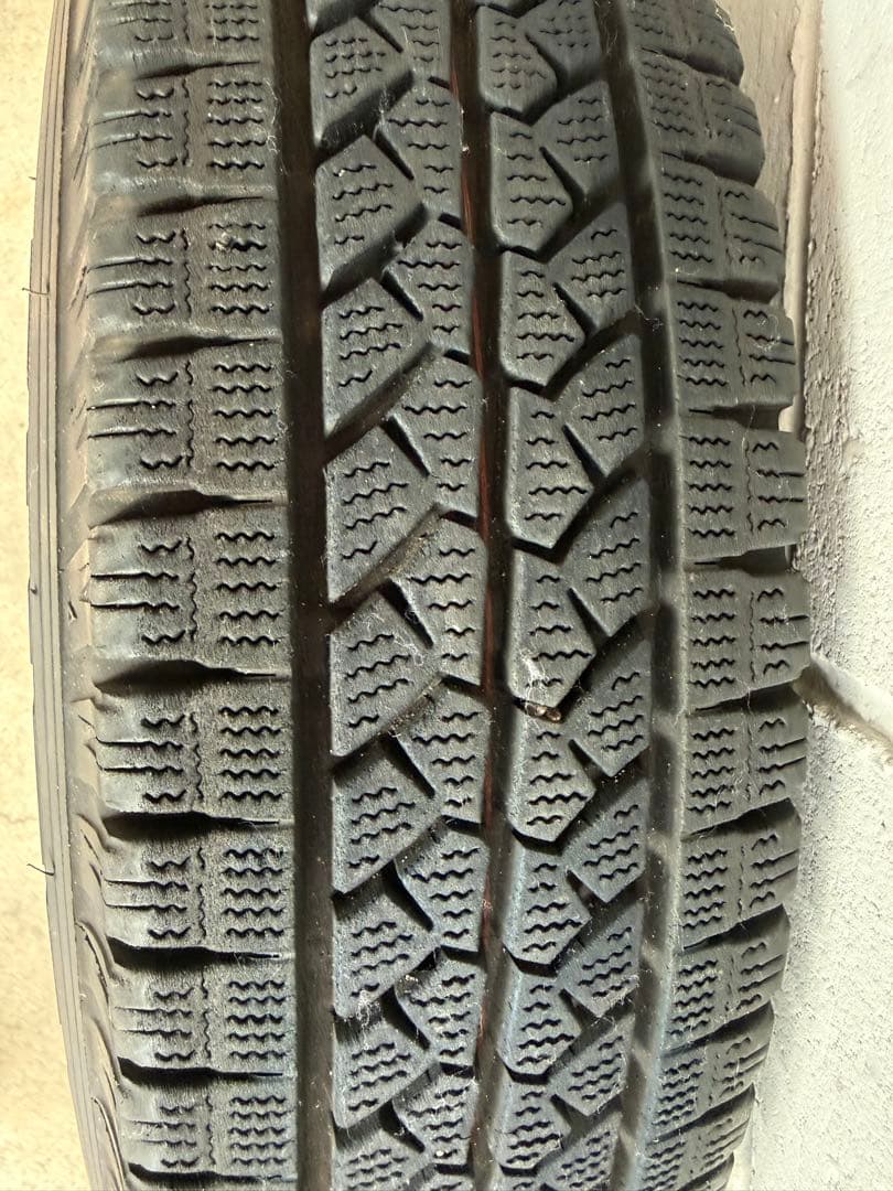 プロボックス・サクシードバン純正ホイールスタッドレスタイヤセット