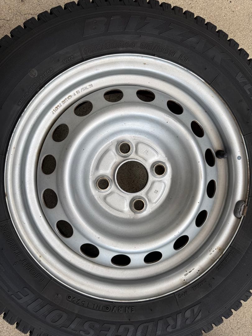 プロボックス・サクシードバン純正ホイールスタッドレスタイヤセット