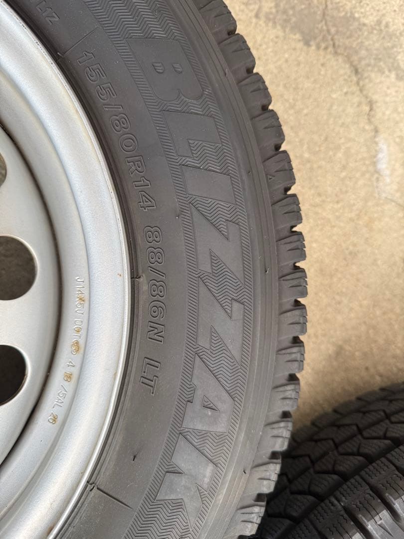 プロボックス・サクシードバン純正ホイールスタッドレスタイヤセット