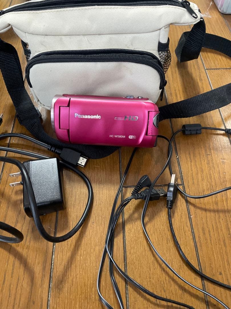 値下げ⭐︎Panasonic ビデオカメラ　W580M ピンク