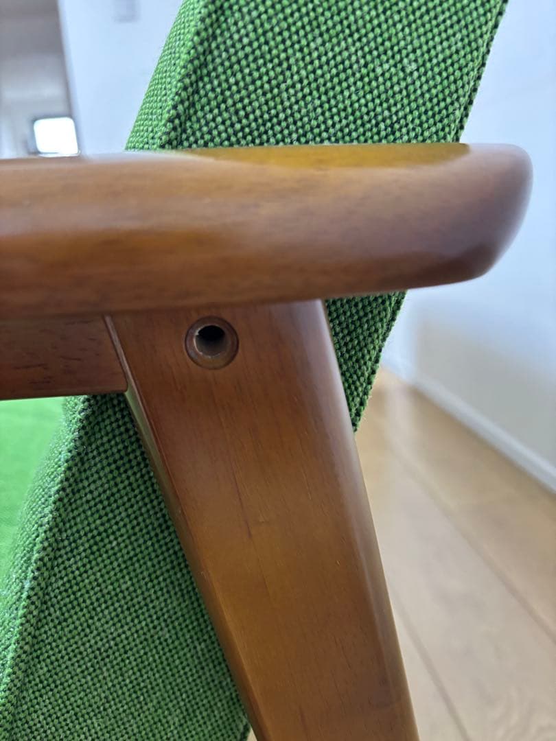 カリモク60 (2人掛けソファ)