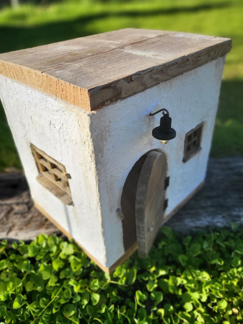 ミニチュアハウス ドールハウス　アンティーク風　　間接照明