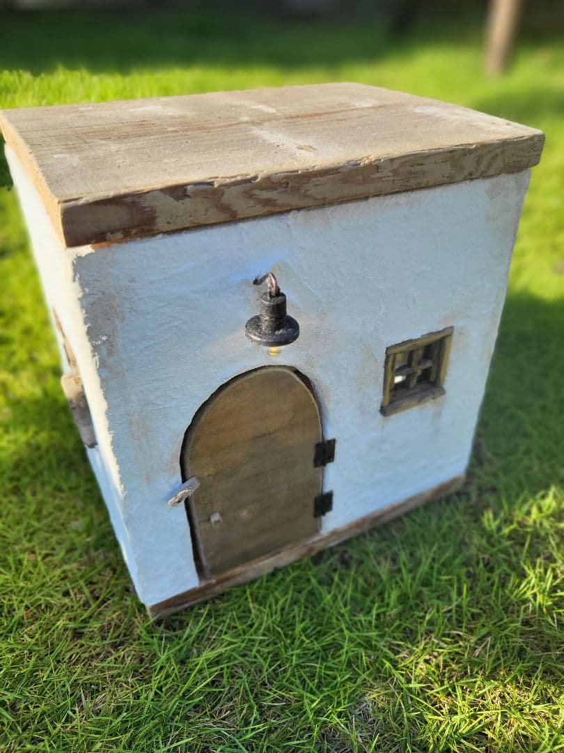 ミニチュアハウス ドールハウス　アンティーク風　　間接照明