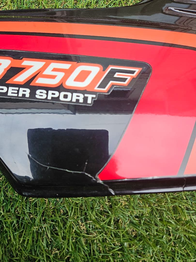 HONDA CB750F タンクセット ブラックスペンサー　外装一式