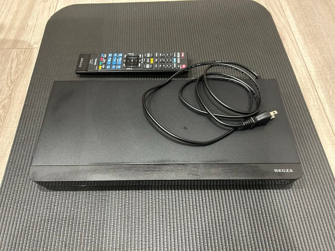 【価格交渉◎】REGZA チューナー搭載ブルーレイレコーダー DBR-T1010