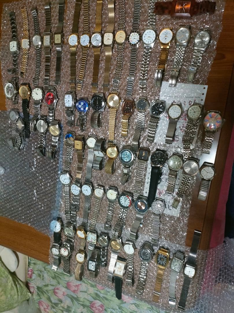 時計色々(個々に付いては掲載を参考に)個数60個。