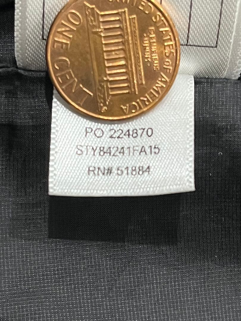 T*y様 美品　patagonia 黒 ナノパフベスト Lサイズ　nano pu