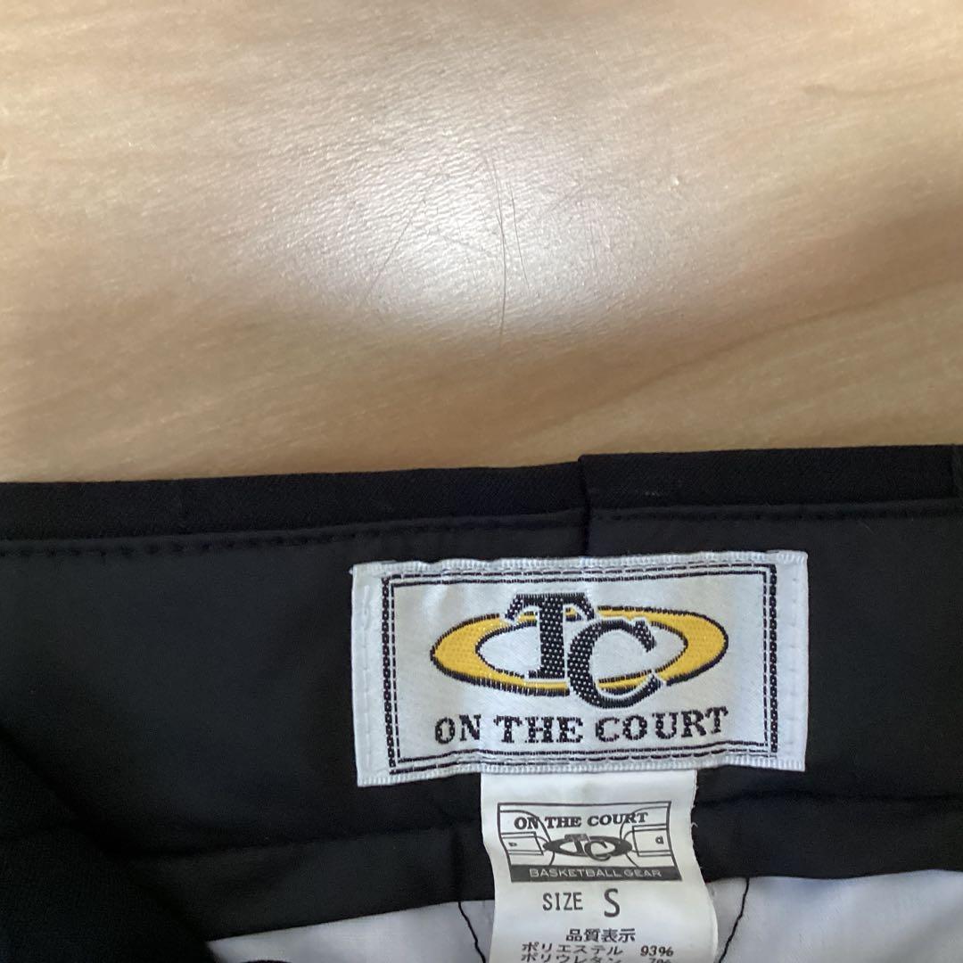 ON THE COURT オンザコート　レフリーパンツ　Sサイズ