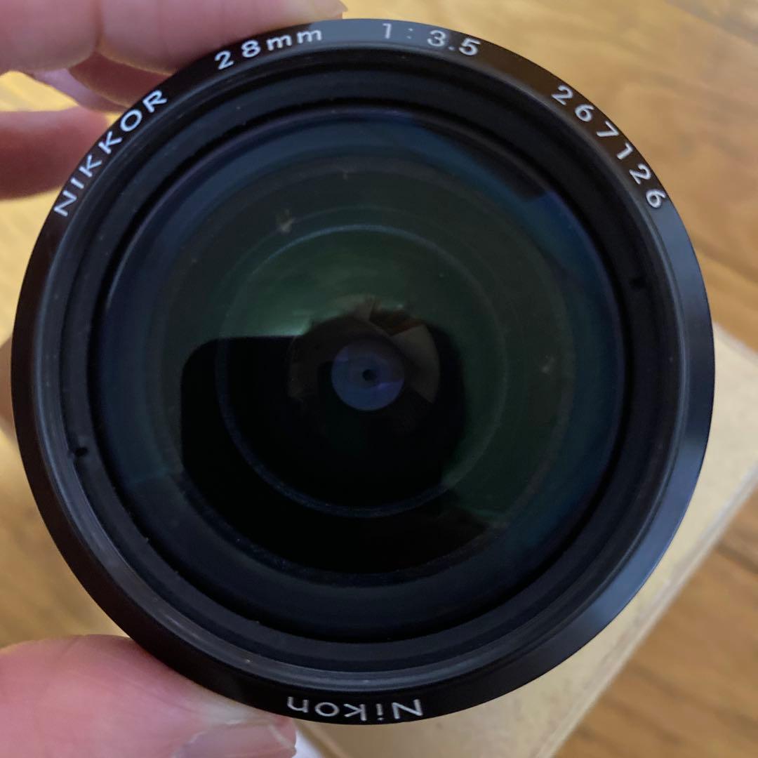 Nikkor 28mm f/3.5単焦点レンズ