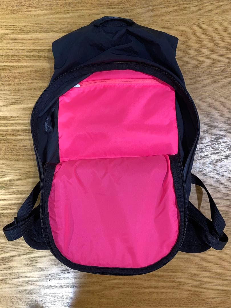 RAPHA プロチームライトウェイトバックパック ブラック / 10L