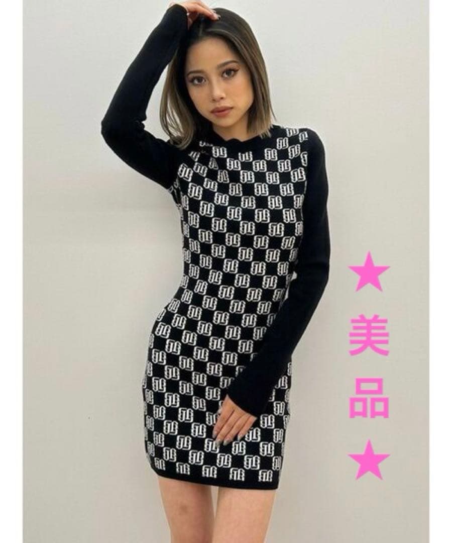 ロゴプリント長袖ミニワンピース