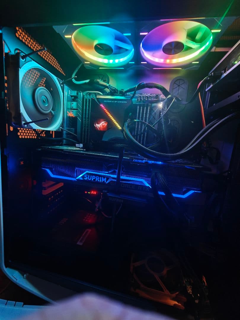 グラフィックボード・グラボ・ビデオカード RTX 3090 Ti SUPRIM X 24G