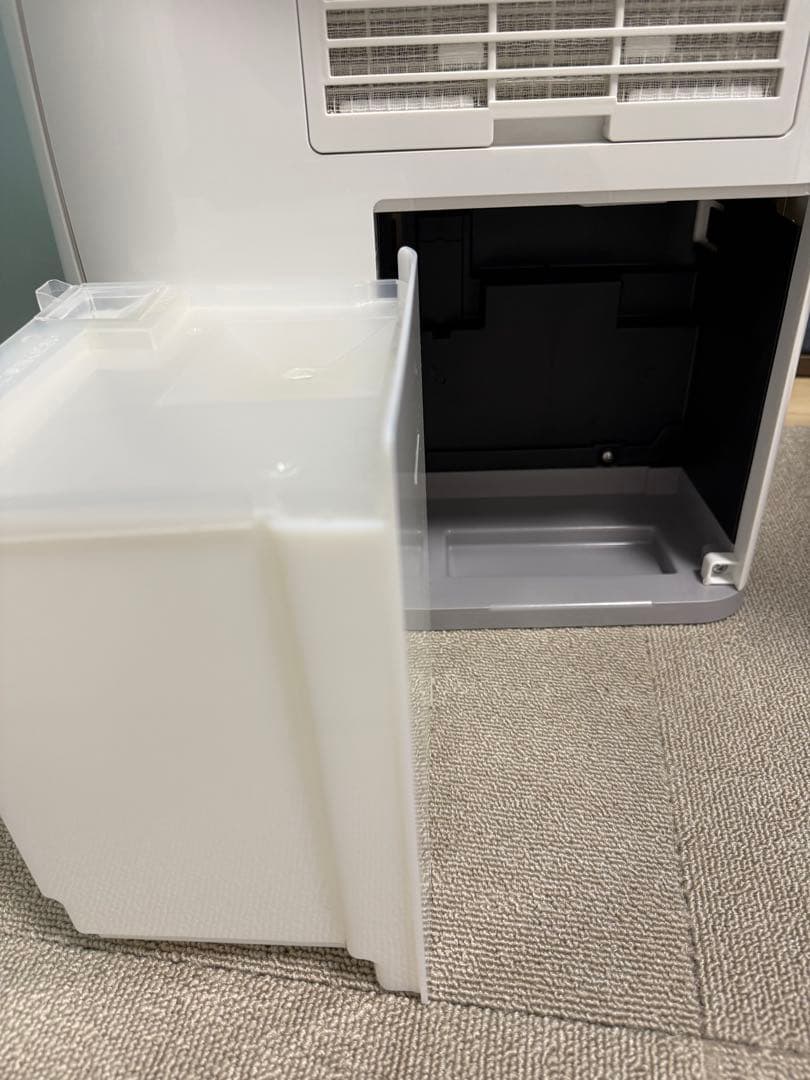 CDS6324 コロナ 衣類乾燥　除湿機　2024年製　美品