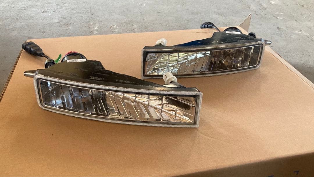 bB NCP31.35 crystal eye フォグランプ