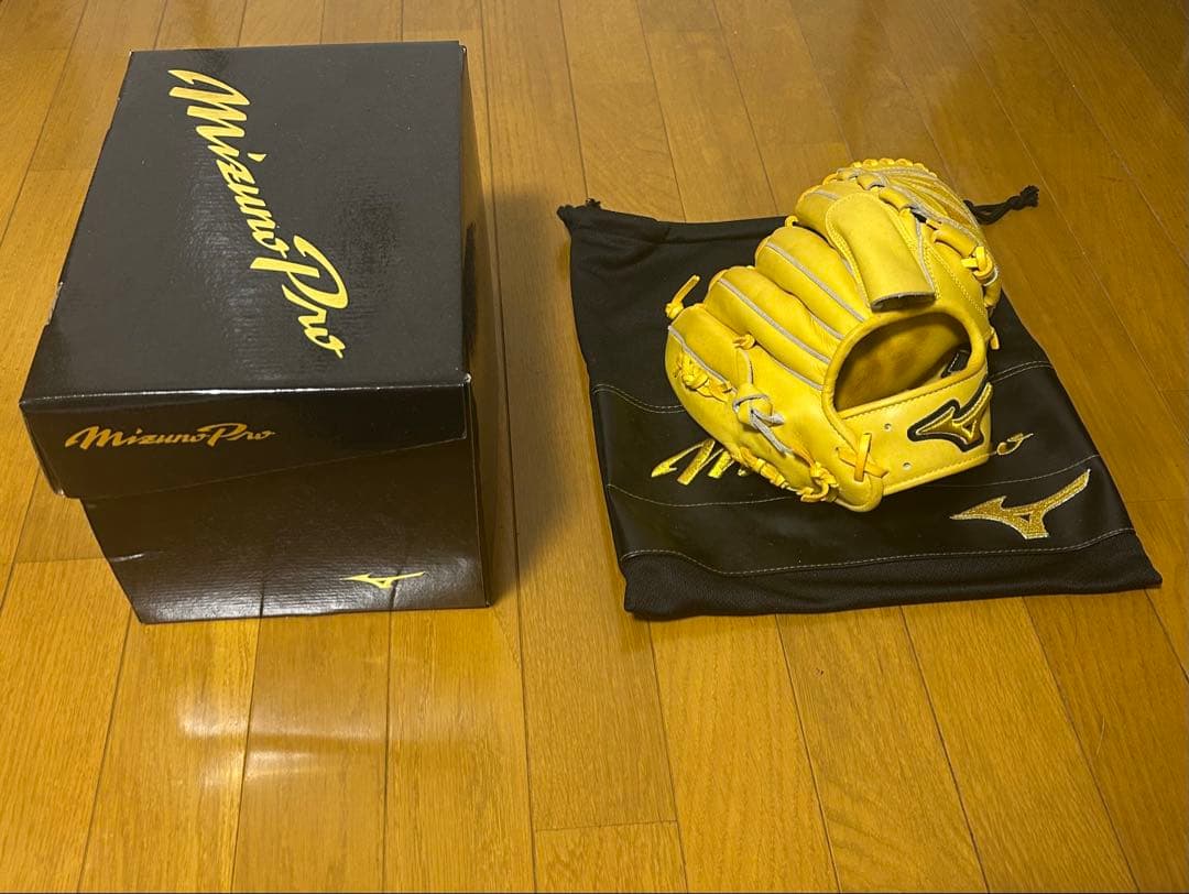 Mizuno Pro 軟式投手グローブ 黄色