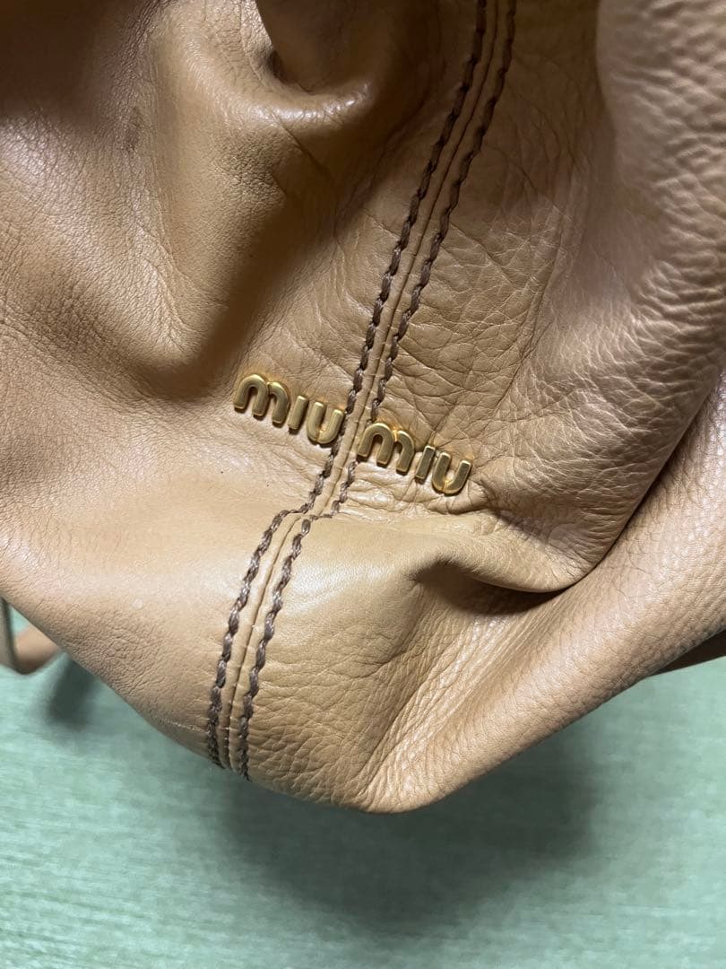 miumiu バッグ