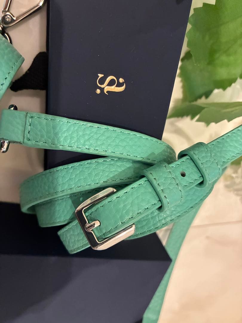 【美品】A＆S iPhone12 鈴木亜美　スマホ　ショルダー　リップケース