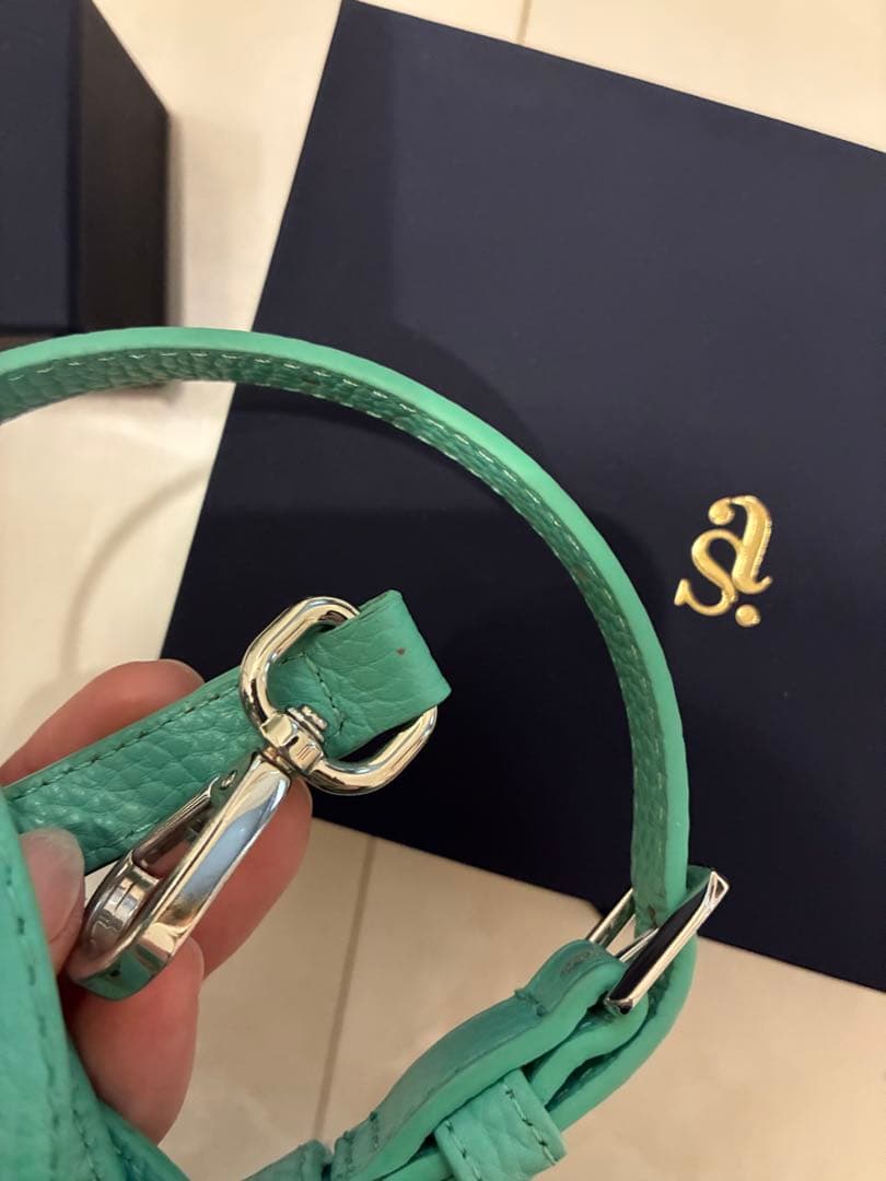 【美品】A＆S iPhone12 鈴木亜美　スマホ　ショルダー　リップケース