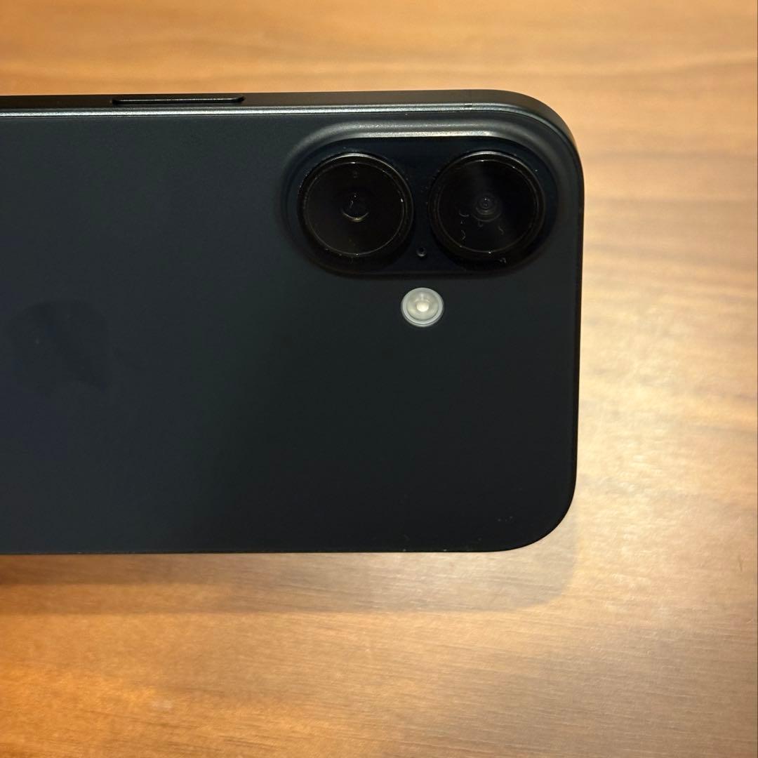 Apple iPhone 16 256GB ブラック SIMフリー