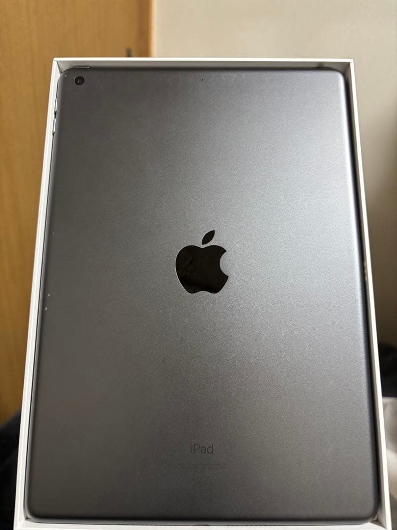 iPad 第7世代　32GB Wi-Fiモデル　スペースグレイ