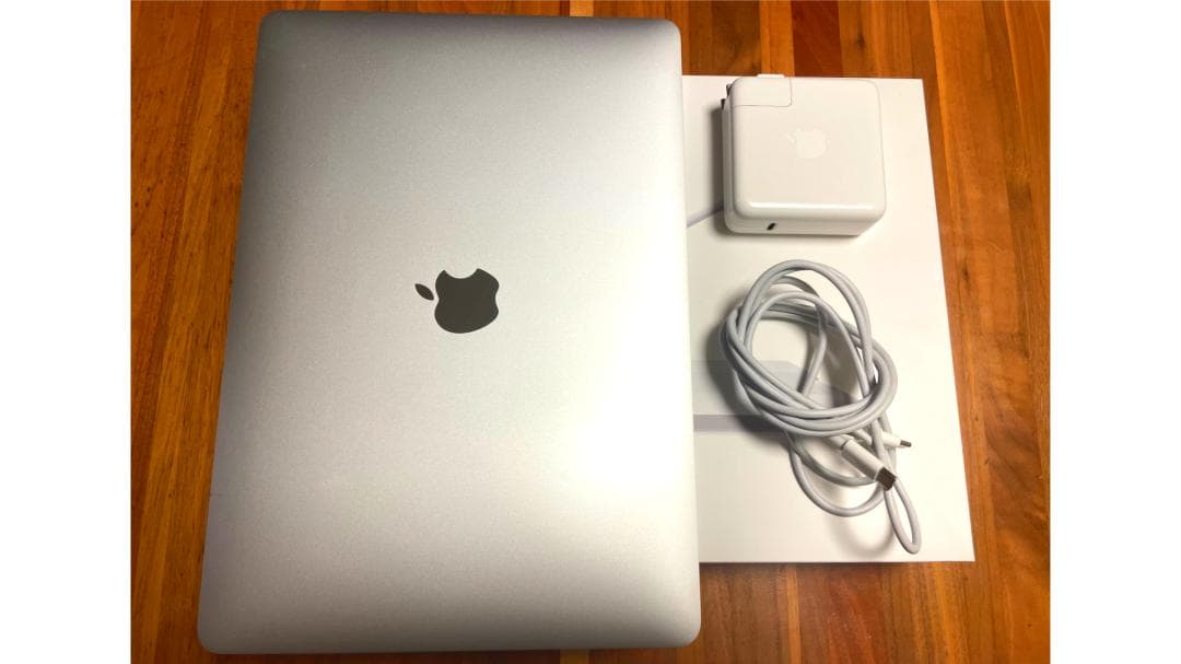 13インチMacBookPro シルバー 2.3G i7 32GB 2TB US