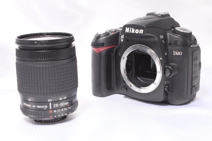 Nikon d90 レンズ付き (値下げ相談可)
