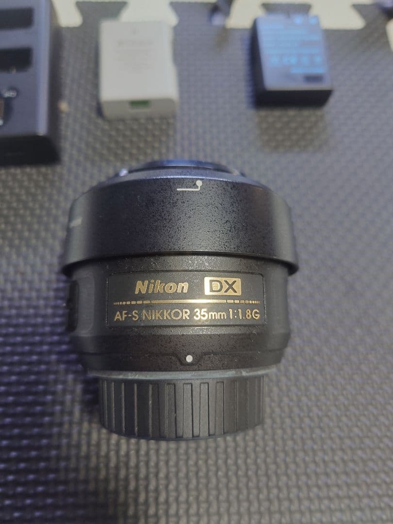 一眼レフ　Nikon D5600 ダブルズームレンズキット　35mm単焦点レンズ