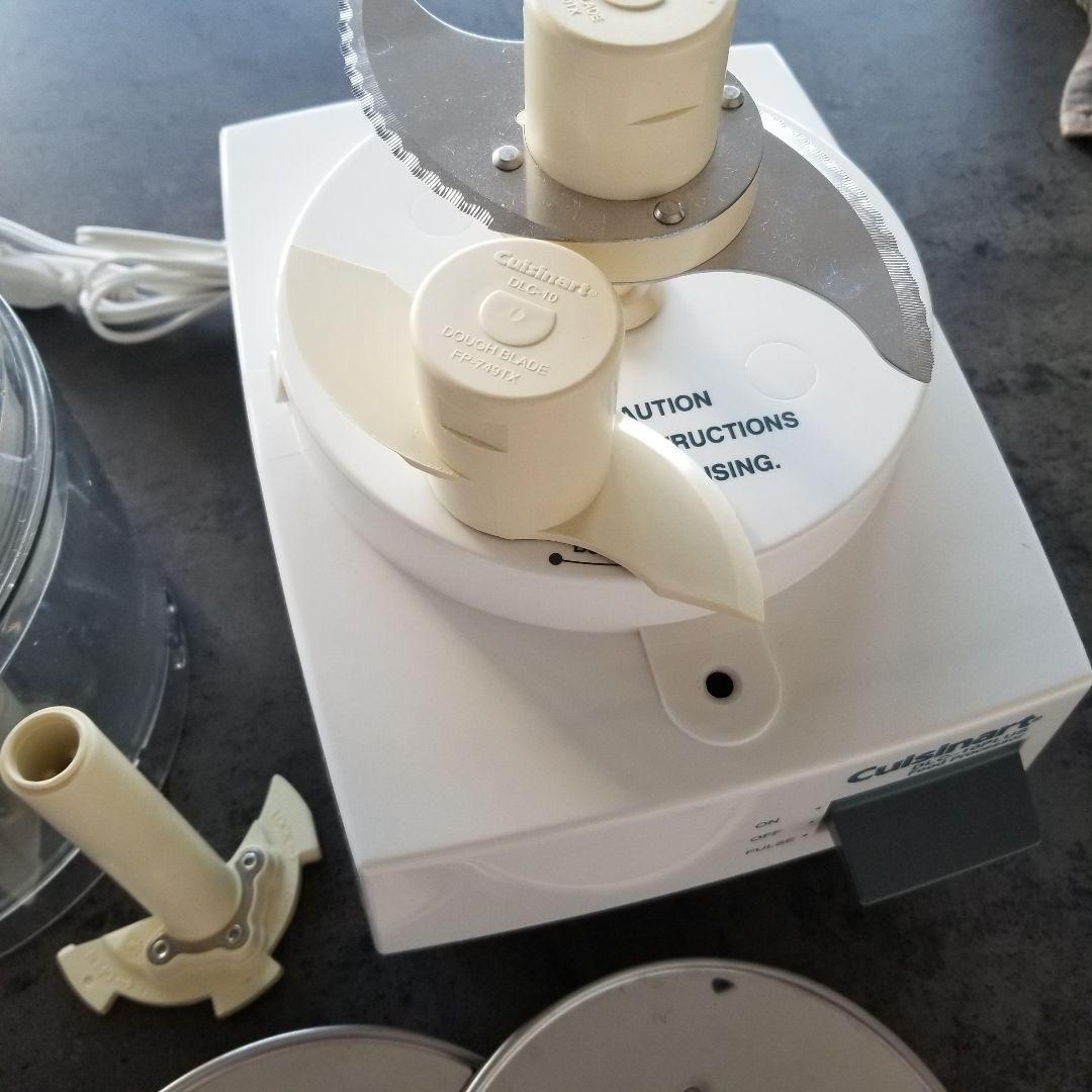 Cuisinartクイジナート DLC-10PLUS FoodProcessor