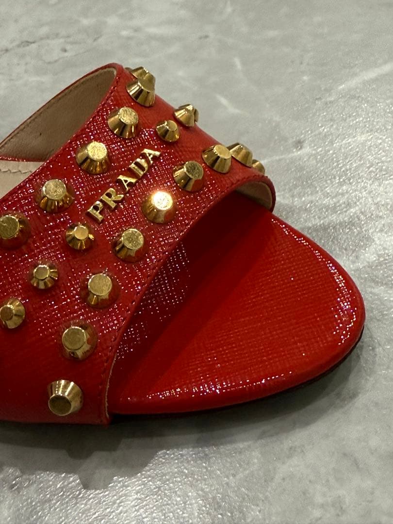 PRADA プラダ スタッズ ミュールサンダル レッド×ゴールド37½