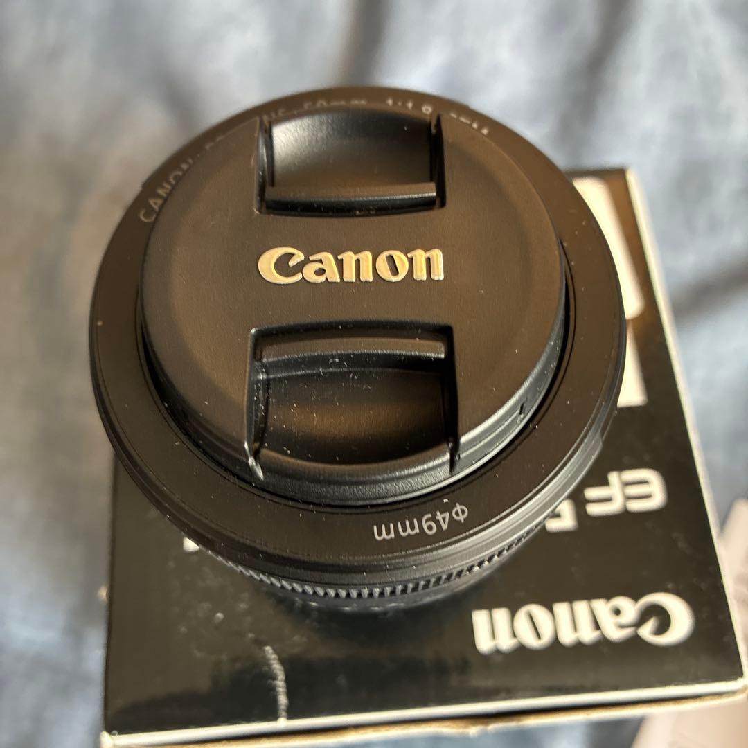 レンズ　canon EF50mm f/1.8 stm