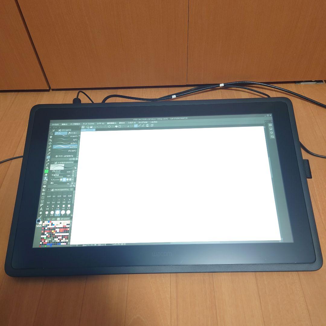 液タブ・ペンタブ Wacom Cintiq 22 (DTK2260K0D)