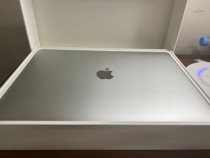 スマホ・タブレット・パソコン MacBook Pro (13-inch, 2016)