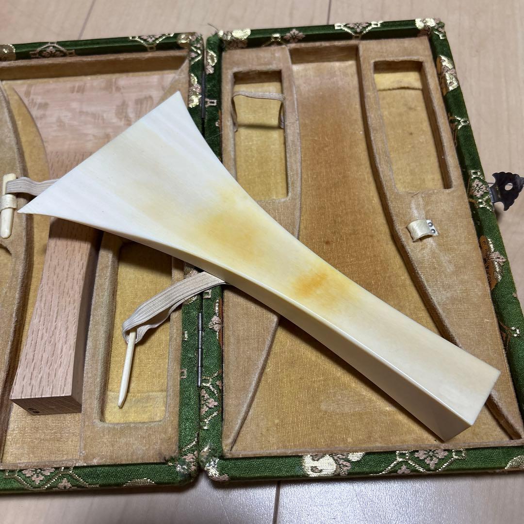 三味線バチ2本と装飾ケースセット