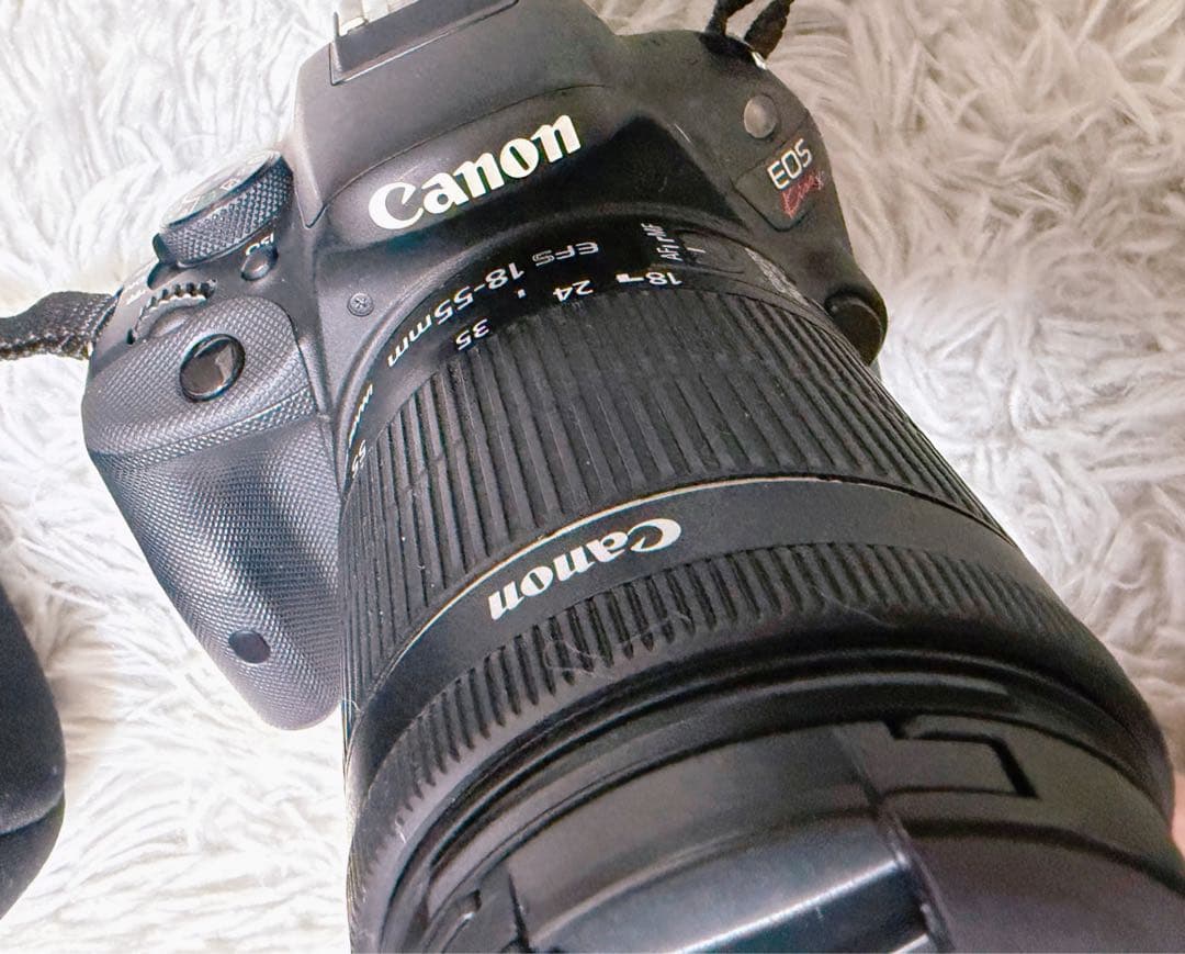 Canon Kiss X7i本体+レンズ2本+ストロボ+レンズフード