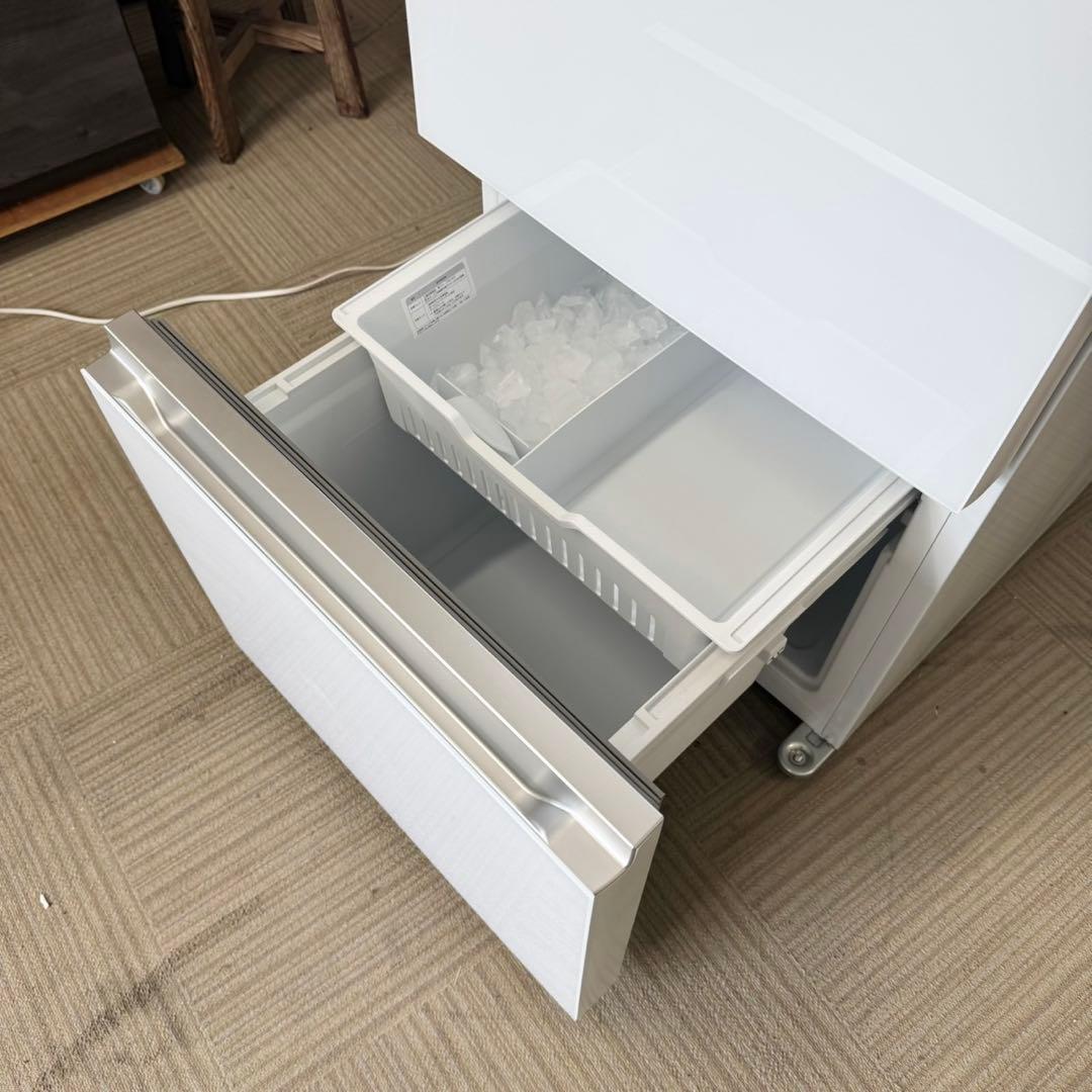 ヤマダ電機 2023年製 319L冷蔵庫 自動製氷 高級ガラスドア