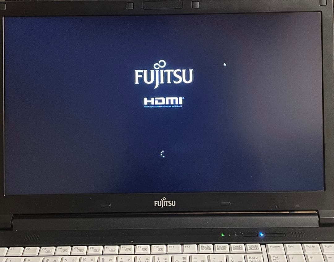 FUJITU Core i5 15.6型ワイドフルHD
