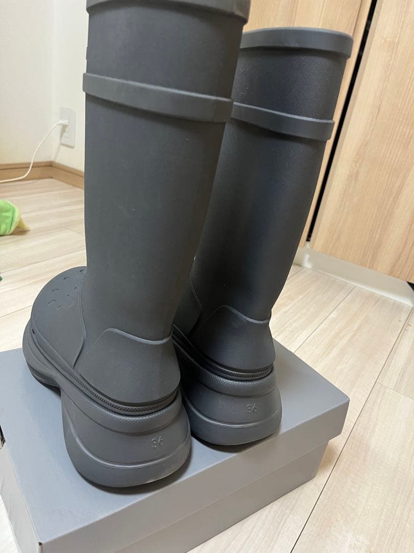 BALENCIAGA ウィメンズCROCSブーツ