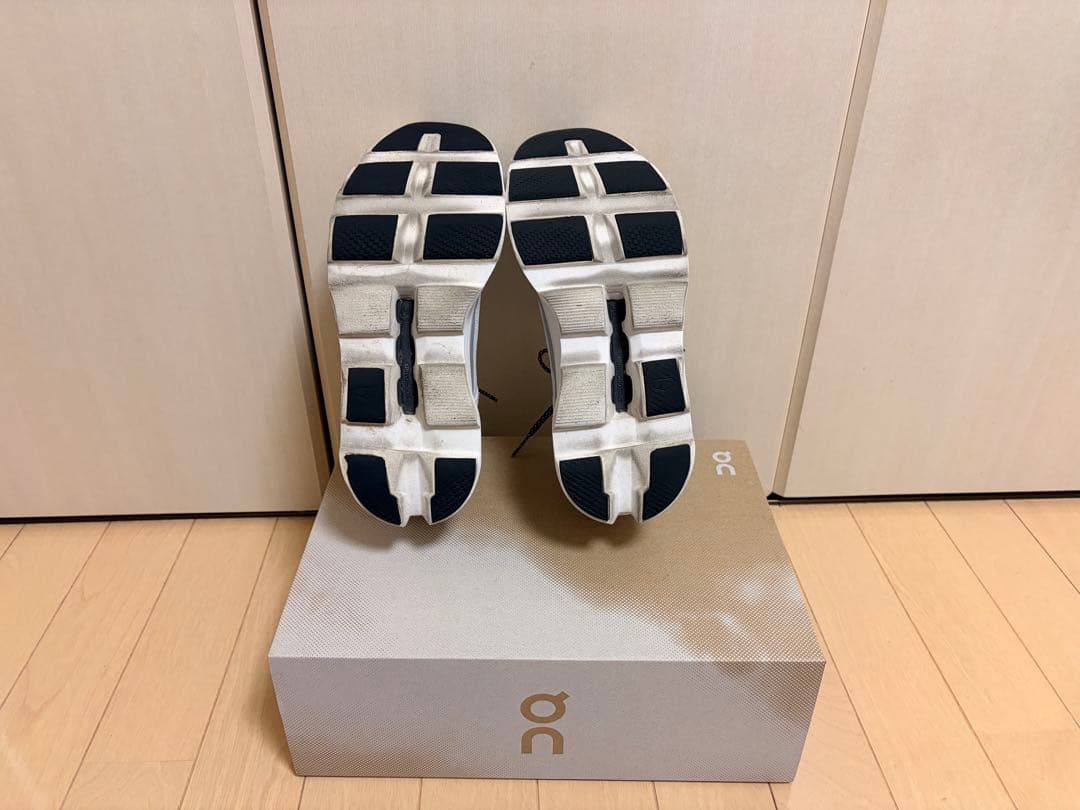 スパイク・シューズ on cloud monster 25.5