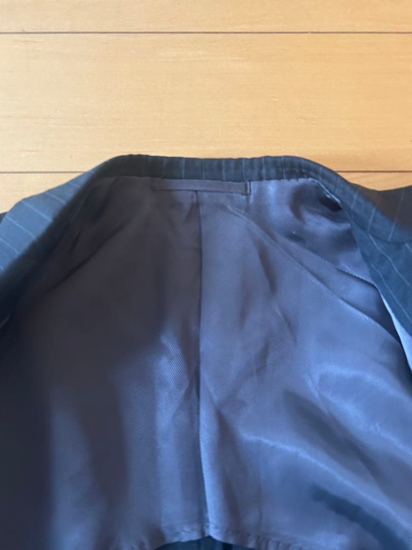 【BEAMS F】シングル3ボタン段返りsize52 ダークグレーピンストライプ