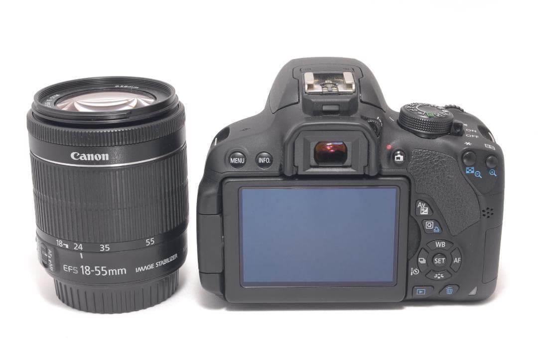 ⭐️レンズフード付き⭐️Canon Kiss X7i キャノン　デジタル一眼