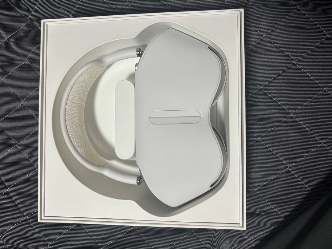 Apple AirPods Max シルバー