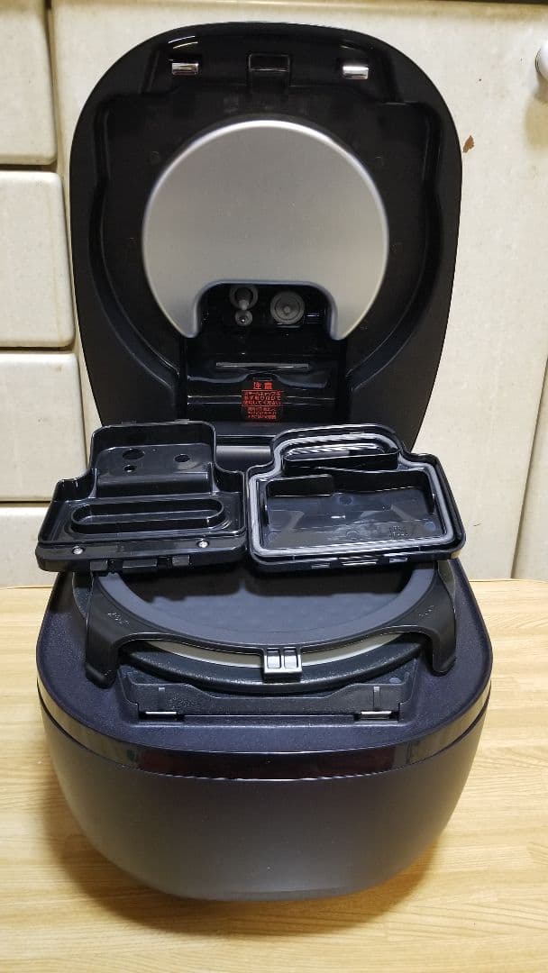 ☆2022年製☆ハイグレードモデル☆タイガー 土鍋ご泡火炊き 可変圧力IH炊飯器