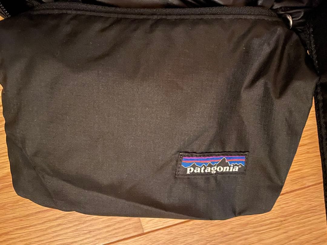 【美品】パタゴニア　ライトウェイトトラベルクーリエ　ブラック