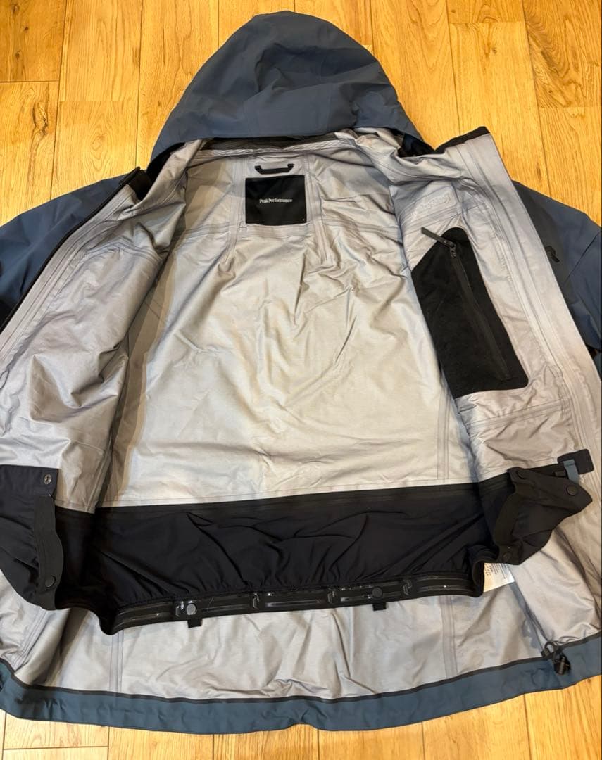 PeakPerformance 美品ALPINE GORE-TEX ジャケットM